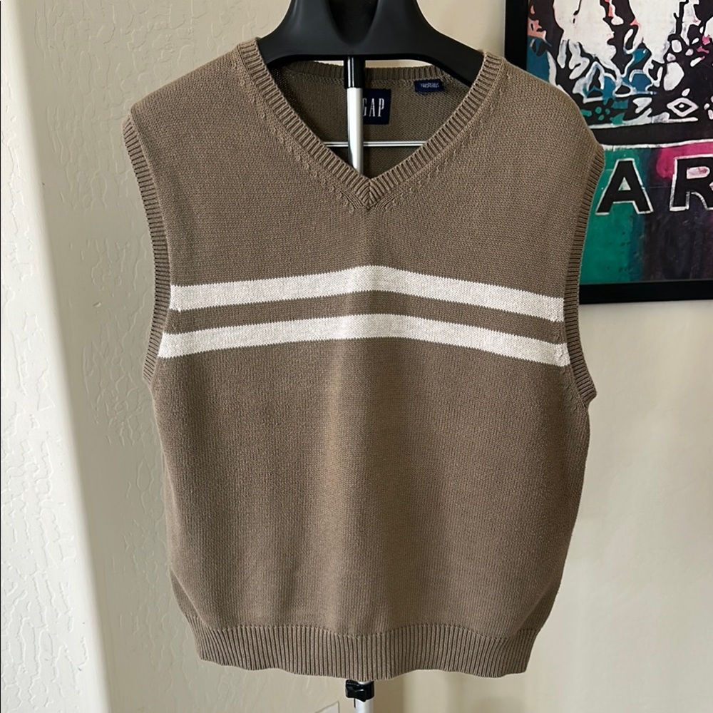 Men’s Stylish Vintage GAP Golf Or Casual Brown Sweater Vest Size Large